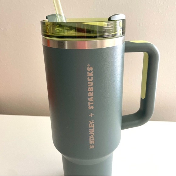 HARD TO FIND Starbucks Stanley Cup Ash Green Asia Limited Edition Collab - Picture 2 of 3